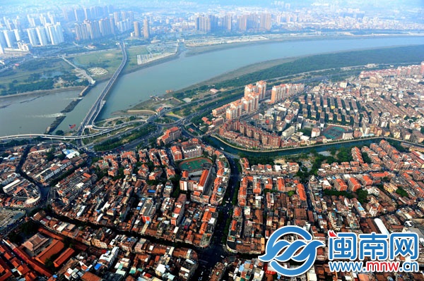 泉州提出將古城與古港、新區(qū)串聯(lián)起來(lái)發(fā)展，建設(shè)多元